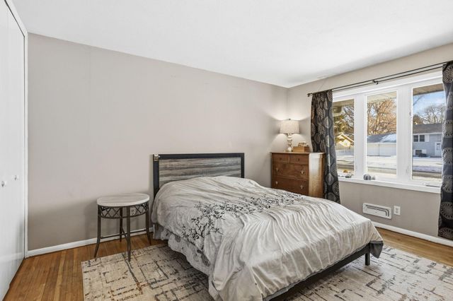 8206 Hemingway Avenue S, Cottage Grove, MN 55016