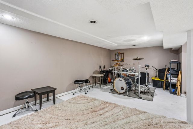 8206 Hemingway Avenue S, Cottage Grove, MN 55016