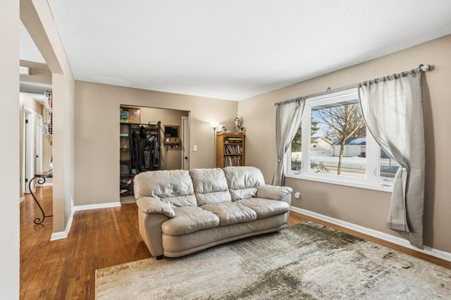 8206 Hemingway Avenue S, Cottage Grove, MN 55016