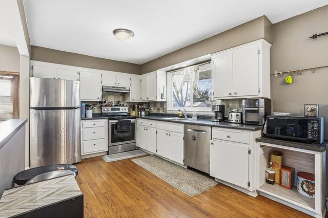 8206 Hemingway Avenue S, Cottage Grove, MN 55016