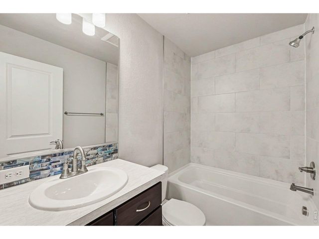 3106 Picasso Dr, Loveland, CO 80538