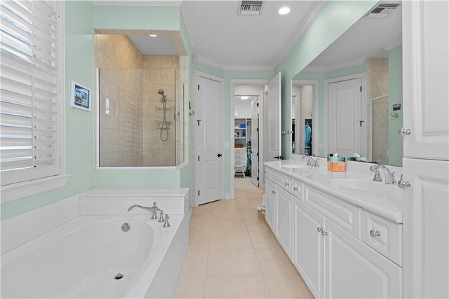 8975 Palm Breeze Terrace, Vero Beach, FL 32963