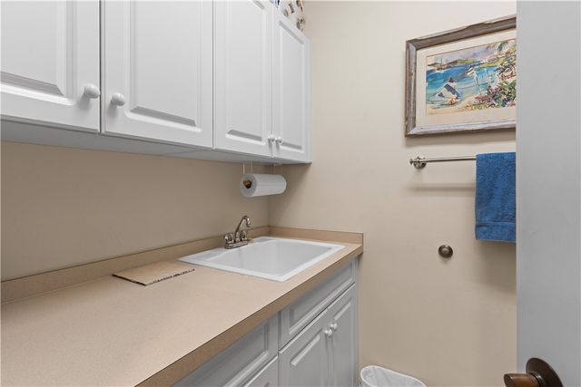 8975 Palm Breeze Terrace, Vero Beach, FL 32963