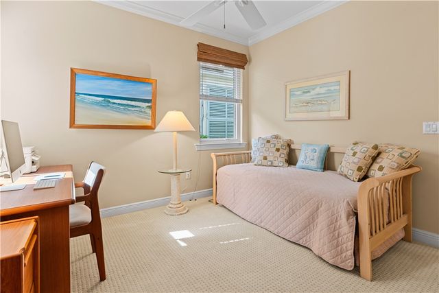8975 Palm Breeze Terrace, Vero Beach, FL 32963