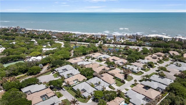 8975 Palm Breeze Terrace, Vero Beach, FL 32963