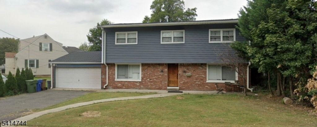 12 Drapkin Ave, Linden City, NJ 07036