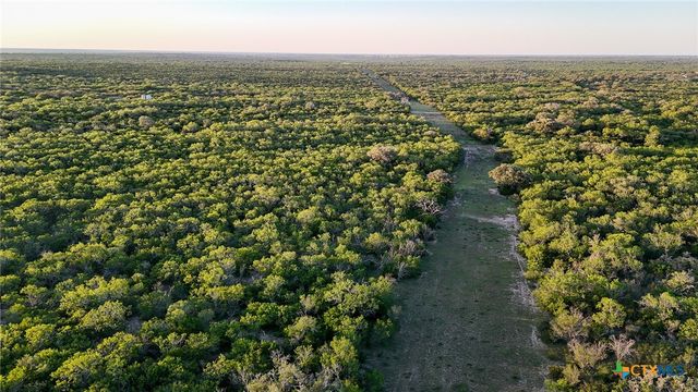 000 County Line Rd # 120, Beeville, TX 78102