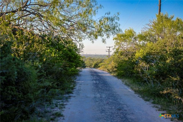 000 County Line Rd # 120, Beeville, TX 78102