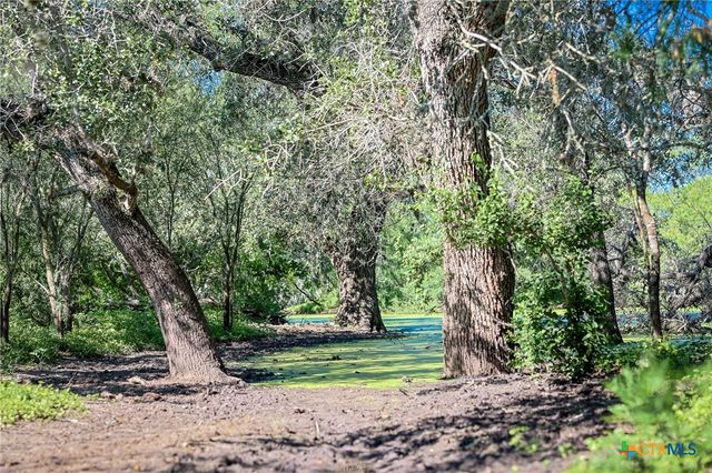 000 County Line Rd # 120, Beeville, TX 78102