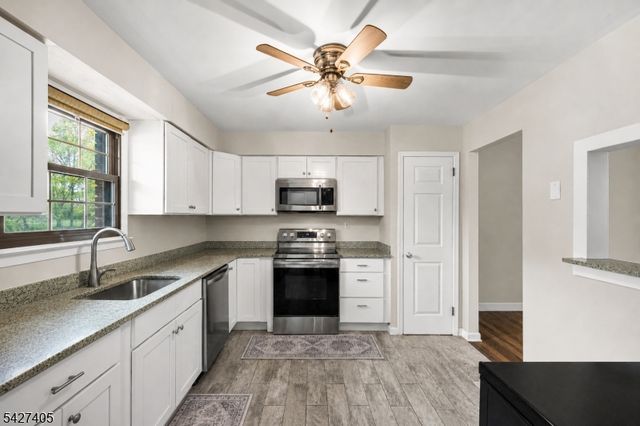 1101 Tudor Ct, Hillsborough Twp., NJ 08844