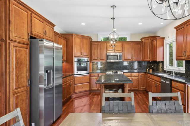 583 W Fay Avenue, Elmhurst, IL 60126