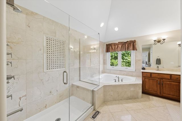 583 W Fay Avenue, Elmhurst, IL 60126