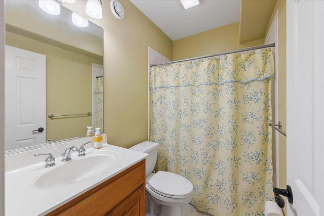 583 W Fay Avenue, Elmhurst, IL 60126