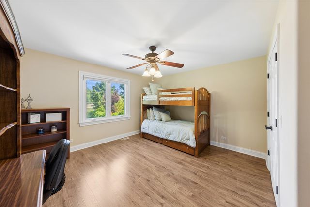 583 W Fay Avenue, Elmhurst, IL 60126