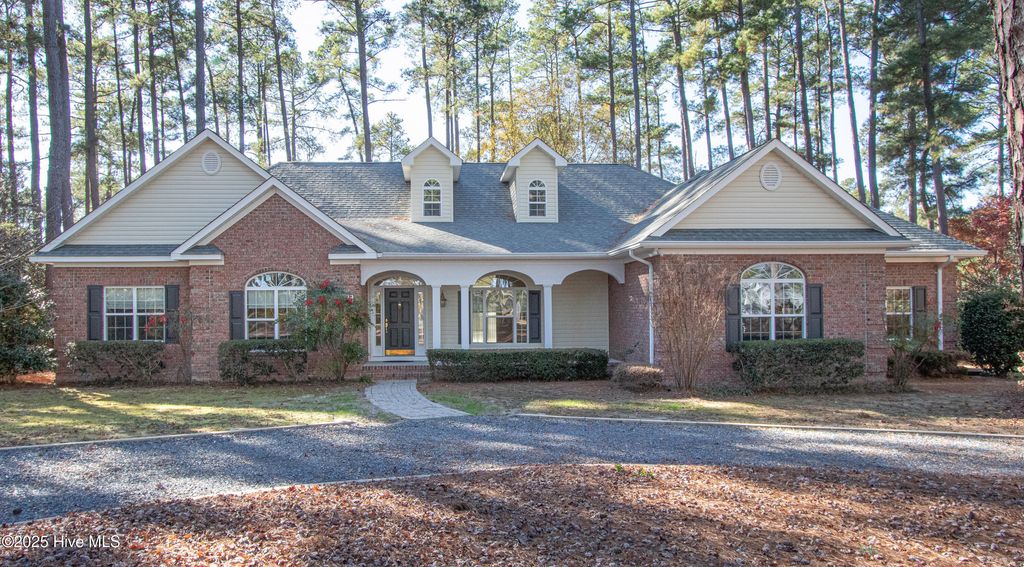 5 Deer Track Road, Jackson Springs, NC 27281