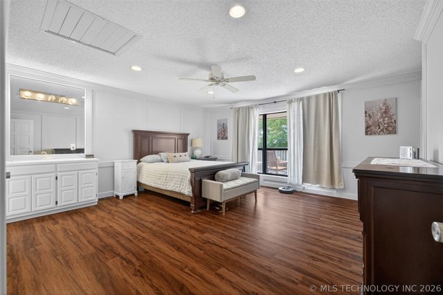 18820 Ridge Road, Catoosa, OK 74015