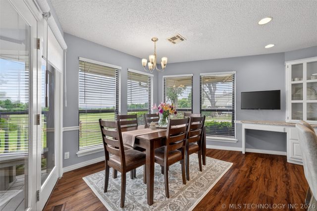 18820 Ridge Road, Catoosa, OK 74015