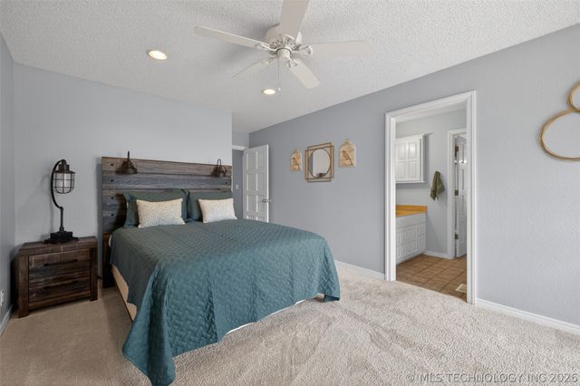18820 Ridge Road, Catoosa, OK 74015