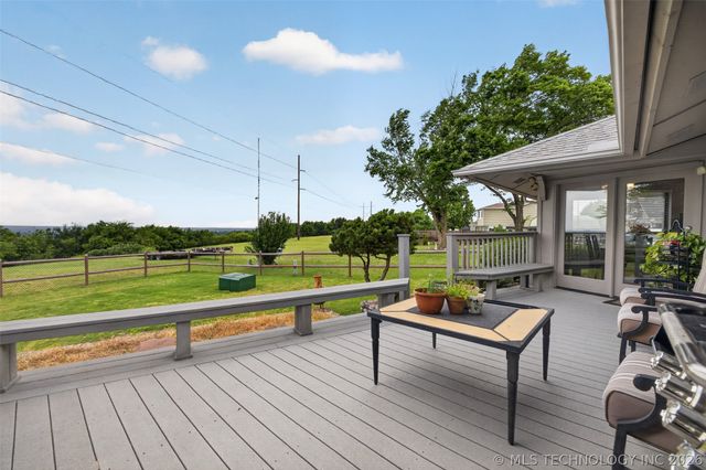 18820 Ridge Road, Catoosa, OK 74015