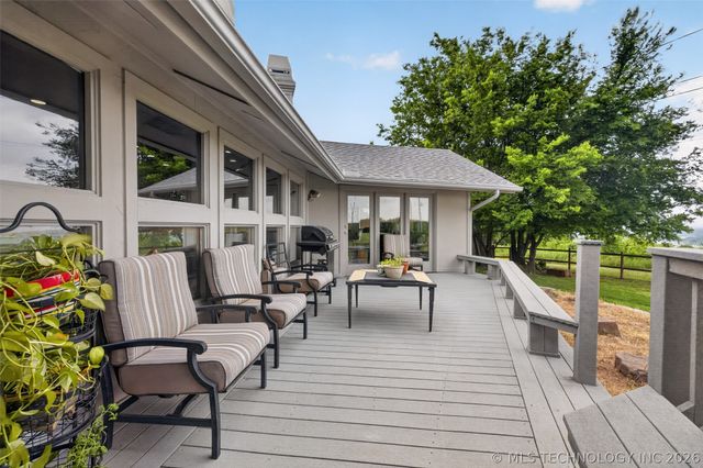 18820 Ridge Road, Catoosa, OK 74015