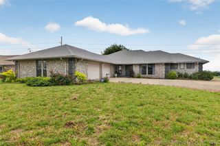 18820 Ridge Road, Catoosa, OK 74015