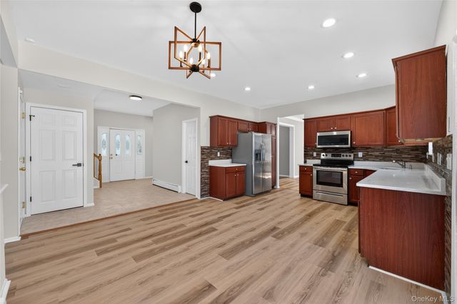 36 S. Cozine Road, Center Moriches, NY 11934