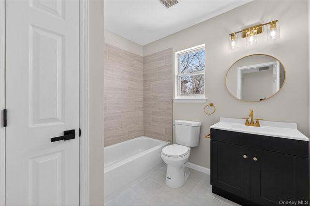 36 S. Cozine Road, Center Moriches, NY 11934