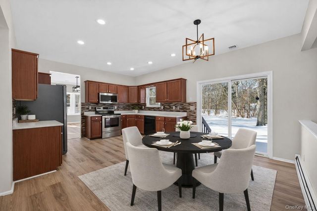 36 S. Cozine Road, Center Moriches, NY 11934