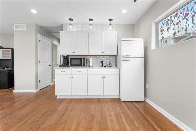 705 E 23rd Street S, Independence, MO 64055