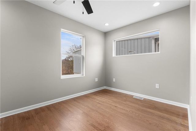 705 E 23rd Street S, Independence, MO 64055