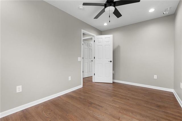 705 E 23rd Street S, Independence, MO 64055