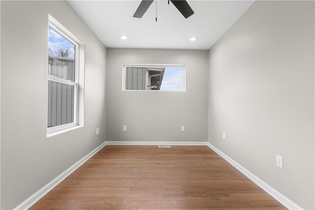 705 E 23rd Street S, Independence, MO 64055
