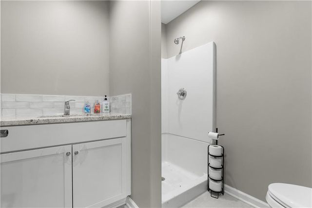 705 E 23rd Street S, Independence, MO 64055