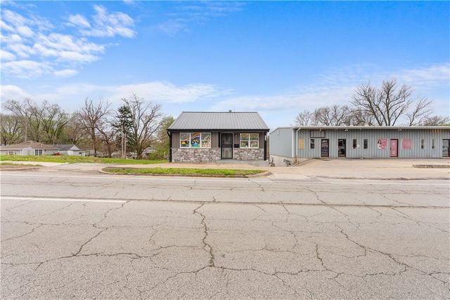 705 E 23rd Street S, Independence, MO 64055
