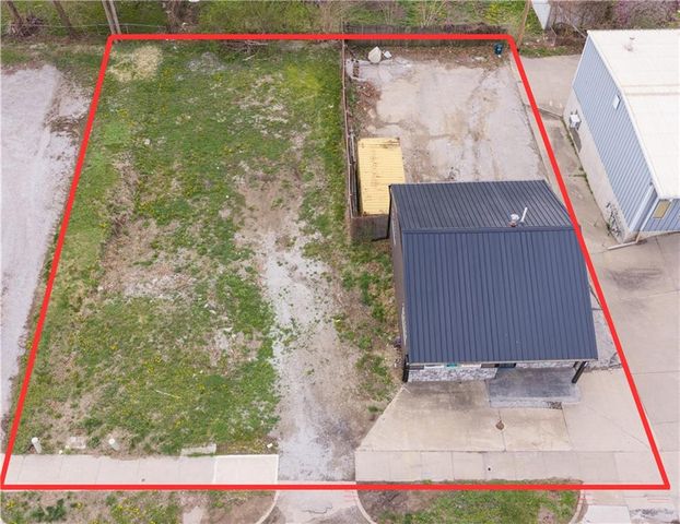 705 E 23rd Street S, Independence, MO 64055