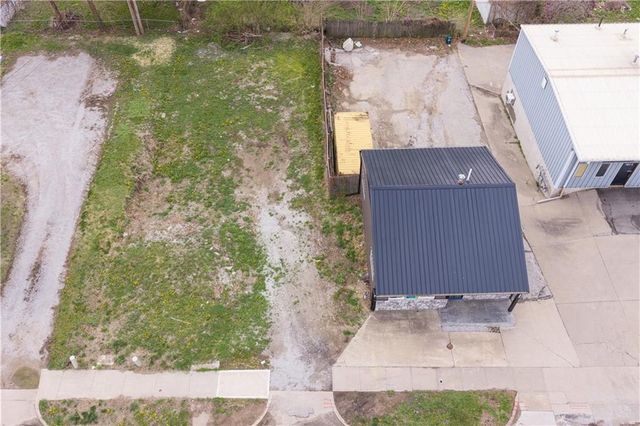 705 E 23rd Street S, Independence, MO 64055