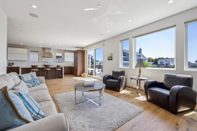 2786 Pullman Avenue, Half Moon Bay, CA 94019