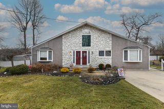 307 BEECH AVE, Woodbury Heights, NJ 08097