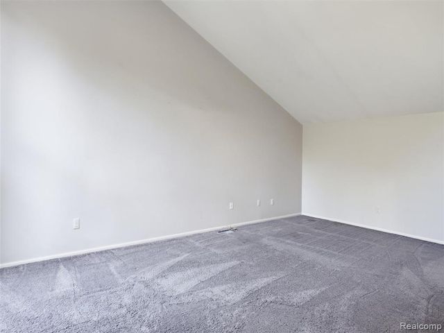 1250 Sunniwood Place, Rochester, MI 48306
