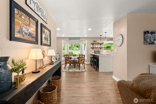 7247 SE Snowy Way, Port Orchard, WA 98367