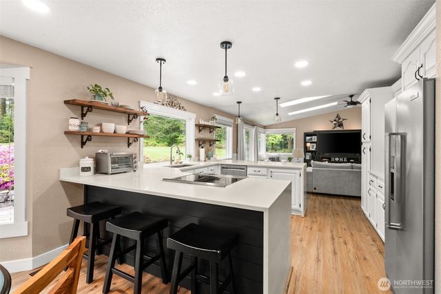 7247 SE Snowy Way, Port Orchard, WA 98367