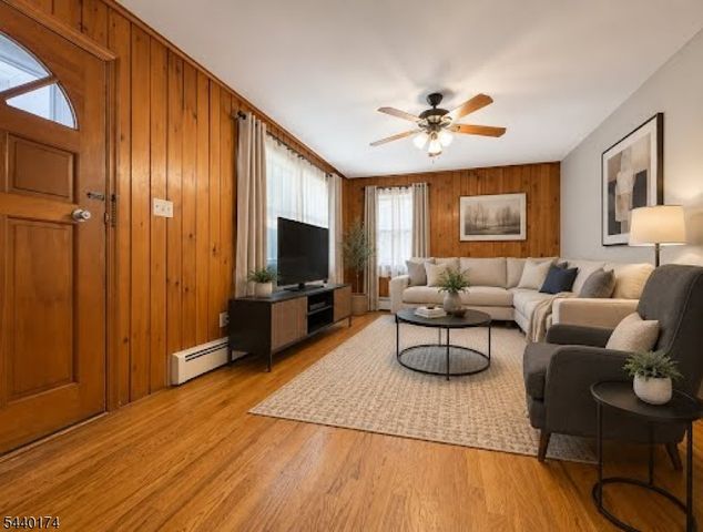 93 Washington Ave, Oxford Twp., NJ 07863