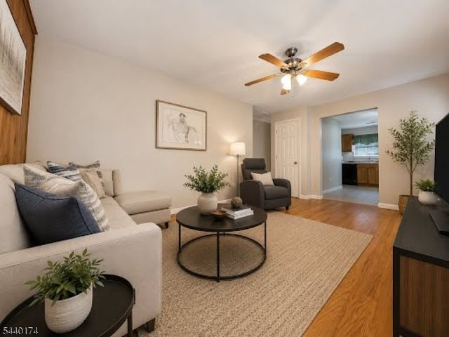 93 Washington Ave, Oxford Twp., NJ 07863