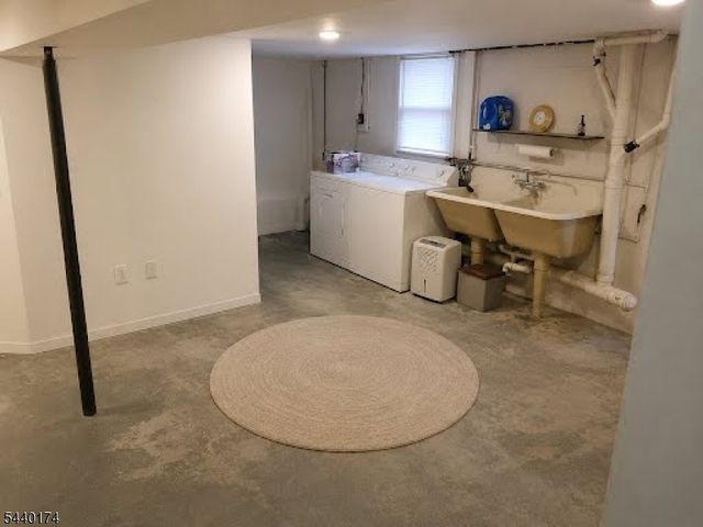 93 Washington Ave, Oxford Twp., NJ 07863