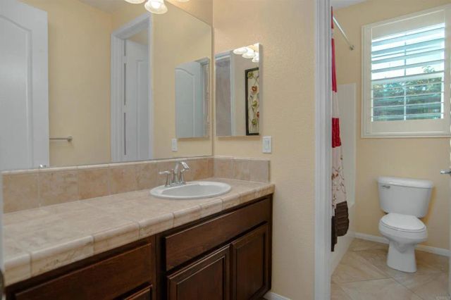 1162 Sagewood Drive, Oceanside, CA 92056