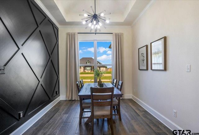 12432 Maplewood Dr, Lindale, TX 75771