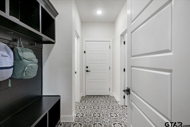 12432 Maplewood Dr, Lindale, TX 75771