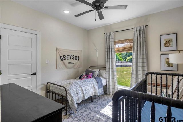 12432 Maplewood Dr, Lindale, TX 75771