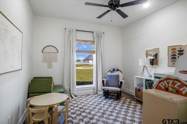 12432 Maplewood Dr, Lindale, TX 75771