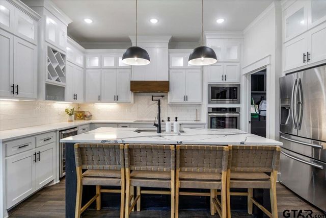 12432 Maplewood Dr, Lindale, TX 75771